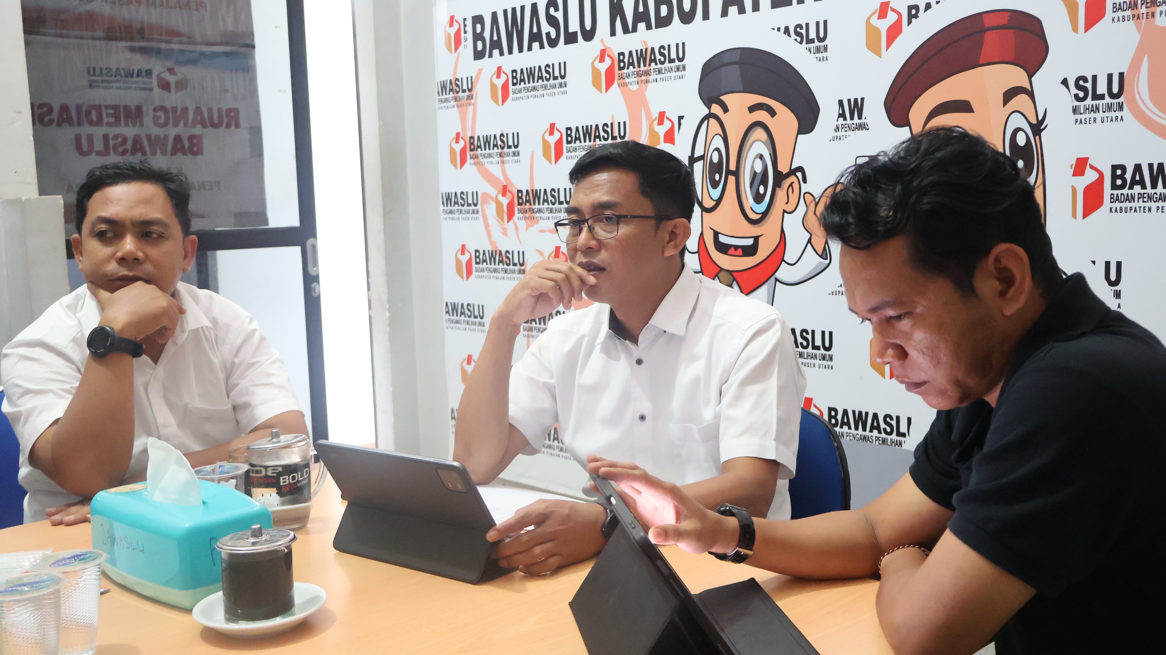 Rapat Internal Untuk Keterbukaan Informasi Publik