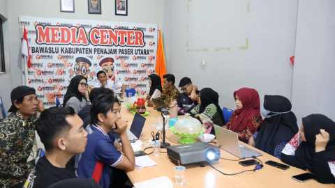 Bawaslu PPU Melaksanakan Kegiatan KAMERA