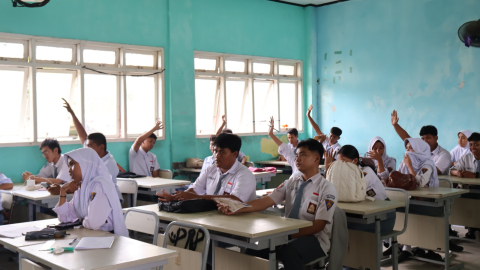 Bawaslu PPU Edukasi Pemilih Pemula tentang Hak Memilih dan Politik Uang